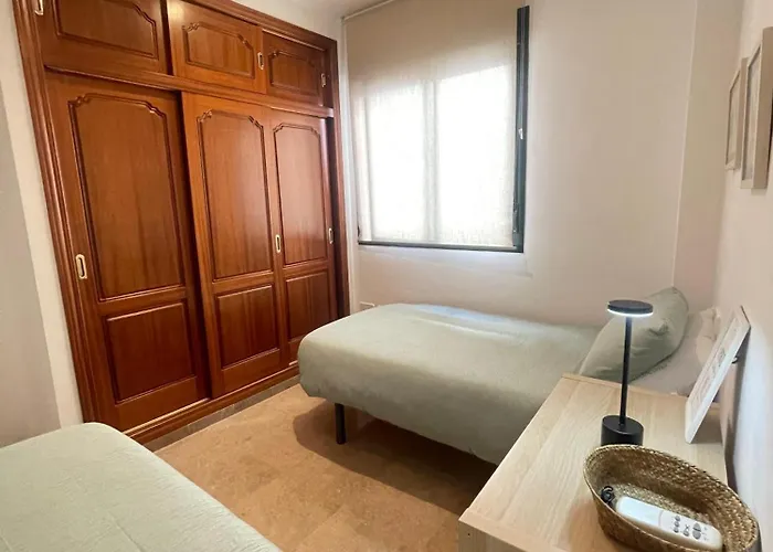 Azahar Centre & Parking * Κόρδοβα