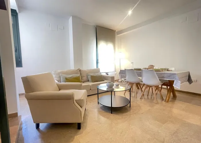 Azahar Centre & Parking Apartment