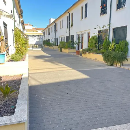 Azahar Centre & Parking Cordoue