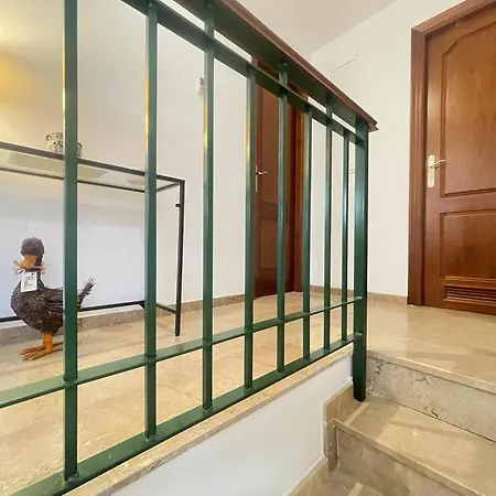 Azahar Centre & Parking * Кордова